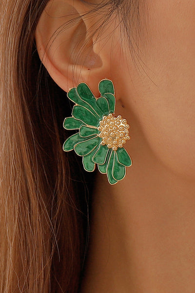 Retro Alloy Floral Pattern Earrings