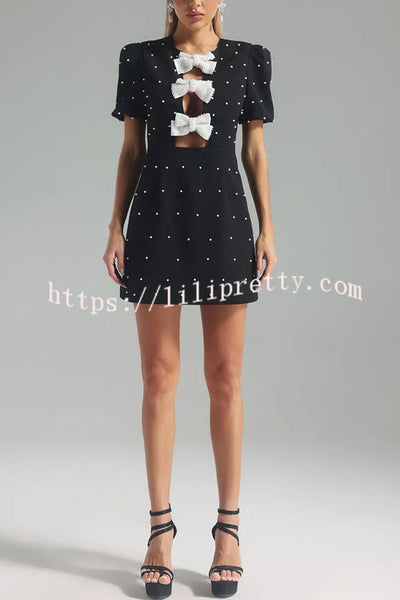 Playful and Cute Center Front Hollow Out Pendant Detail Puff Sleeve Mini Dress