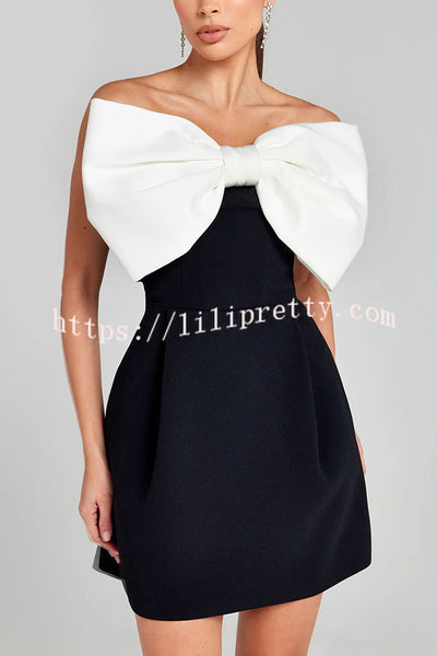 Eye-catching Satin Bow Applique Diamond Strap Contrast Pocketed Mini Dress