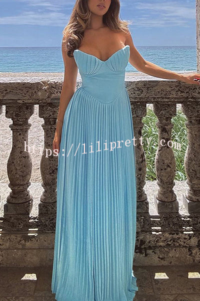 Romantic and Elegant Pleated Strapless Maxi Dress